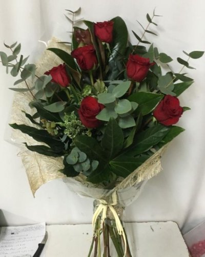 RAMO M06 ROSAS ROJAS BOUQUET