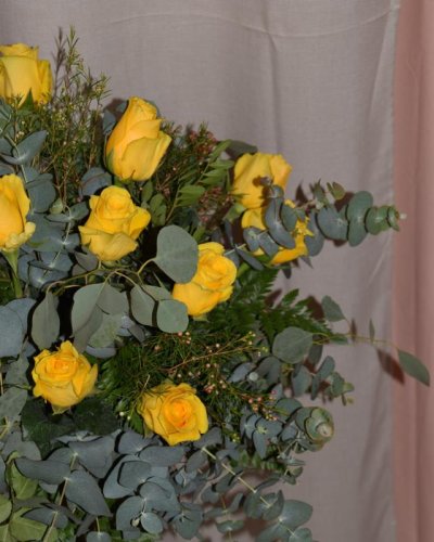 Ramo De 12 Rosas Amarillas