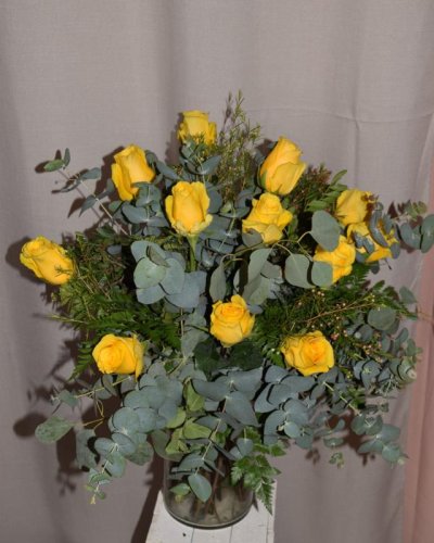 Ramo De 12 Rosas Amarillas
