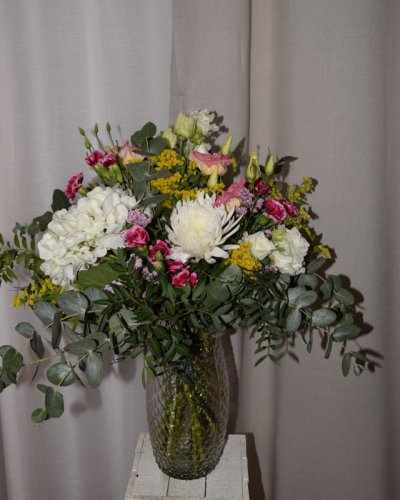 Ramo floral con hortensias